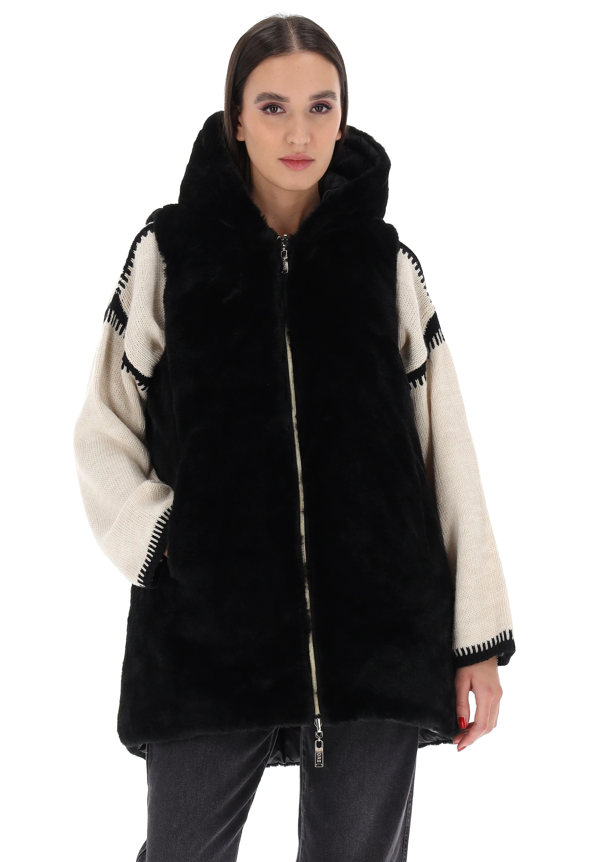 Gilet in similpelliccia con cappuccio reversibile More